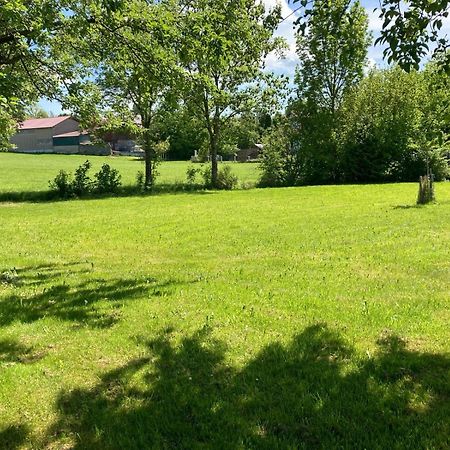 Ruhige Ferienwohnung Inklusive Garten Souterrain - Neu Renoviert Lachen المظهر الخارجي الصورة