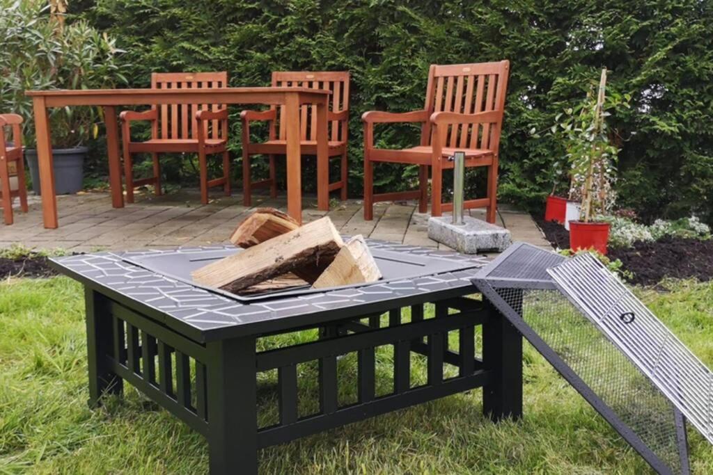 Ruhige Ferienwohnung Inklusive Garten Souterrain - Neu Renoviert Lachen المظهر الخارجي الصورة