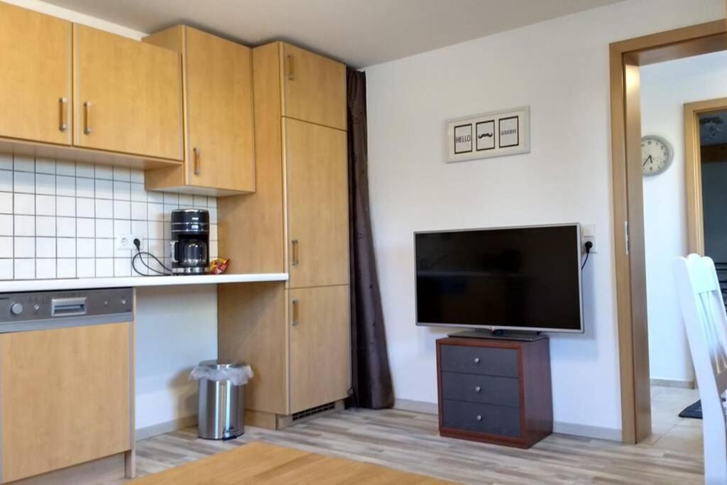 Ruhige Ferienwohnung Inklusive Garten Souterrain - Neu Renoviert Lachen المظهر الخارجي الصورة
